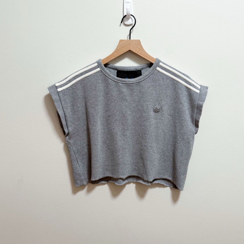 Adidas originals blue version waffle knit crop top dolphin hem shorts set gray M - Picture 3 of 16